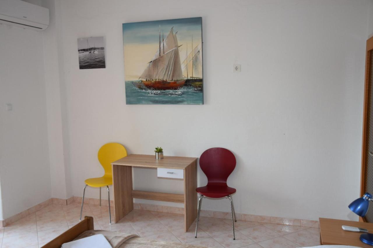 Delfin Acomodação com café da manhã Starigrad Paklenica Exterior foto